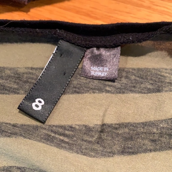 H&M Divided Khaki &Black Striped Cropped T-shirt Size M - Picture 6 of 7